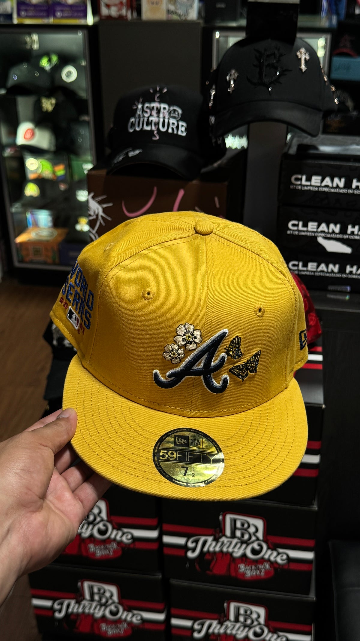 New era Cerrada