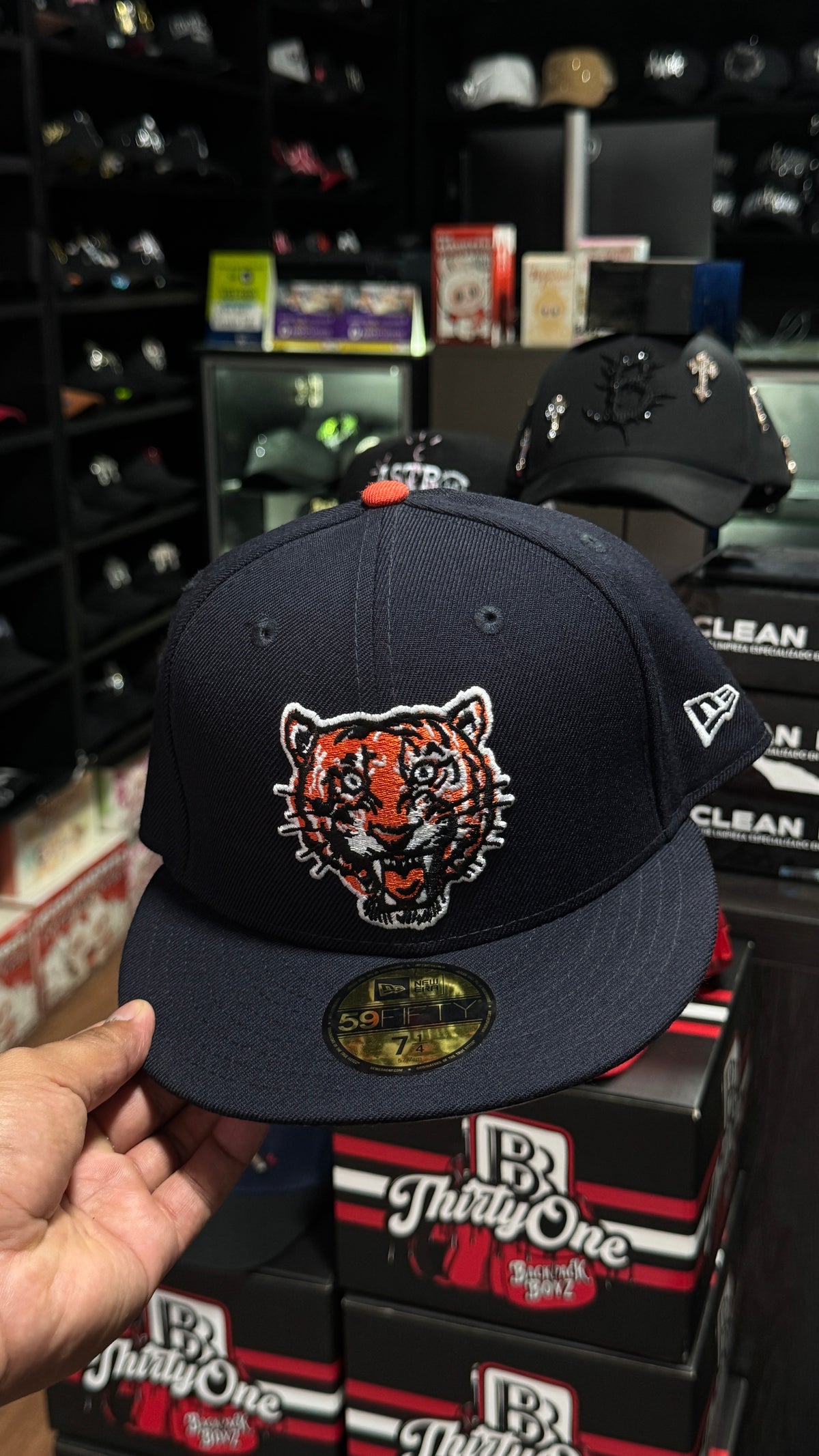 New era cerrada
