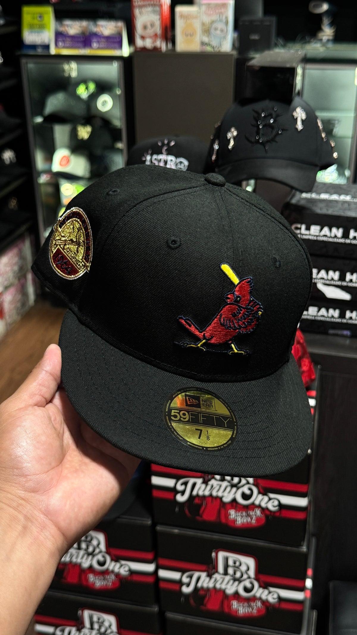New era cerradas