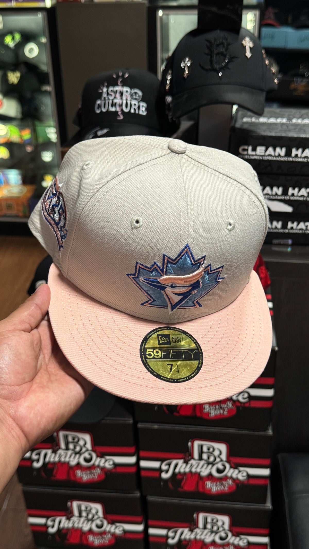New era cerrada