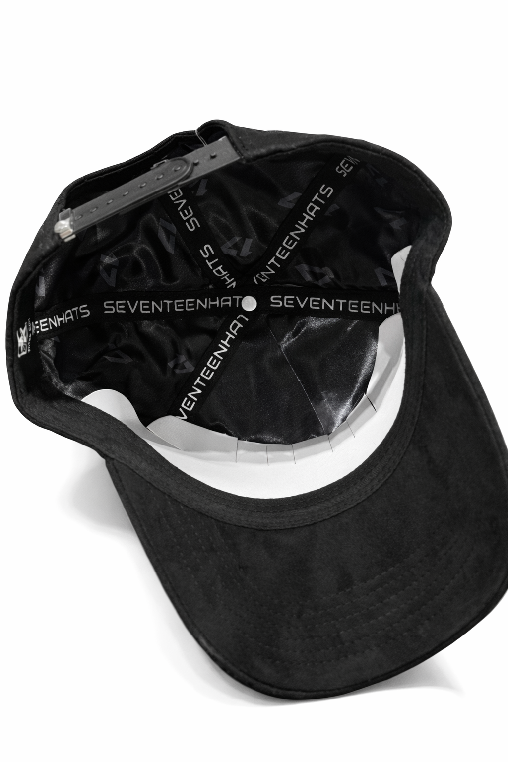 SKULL 17 HATS
